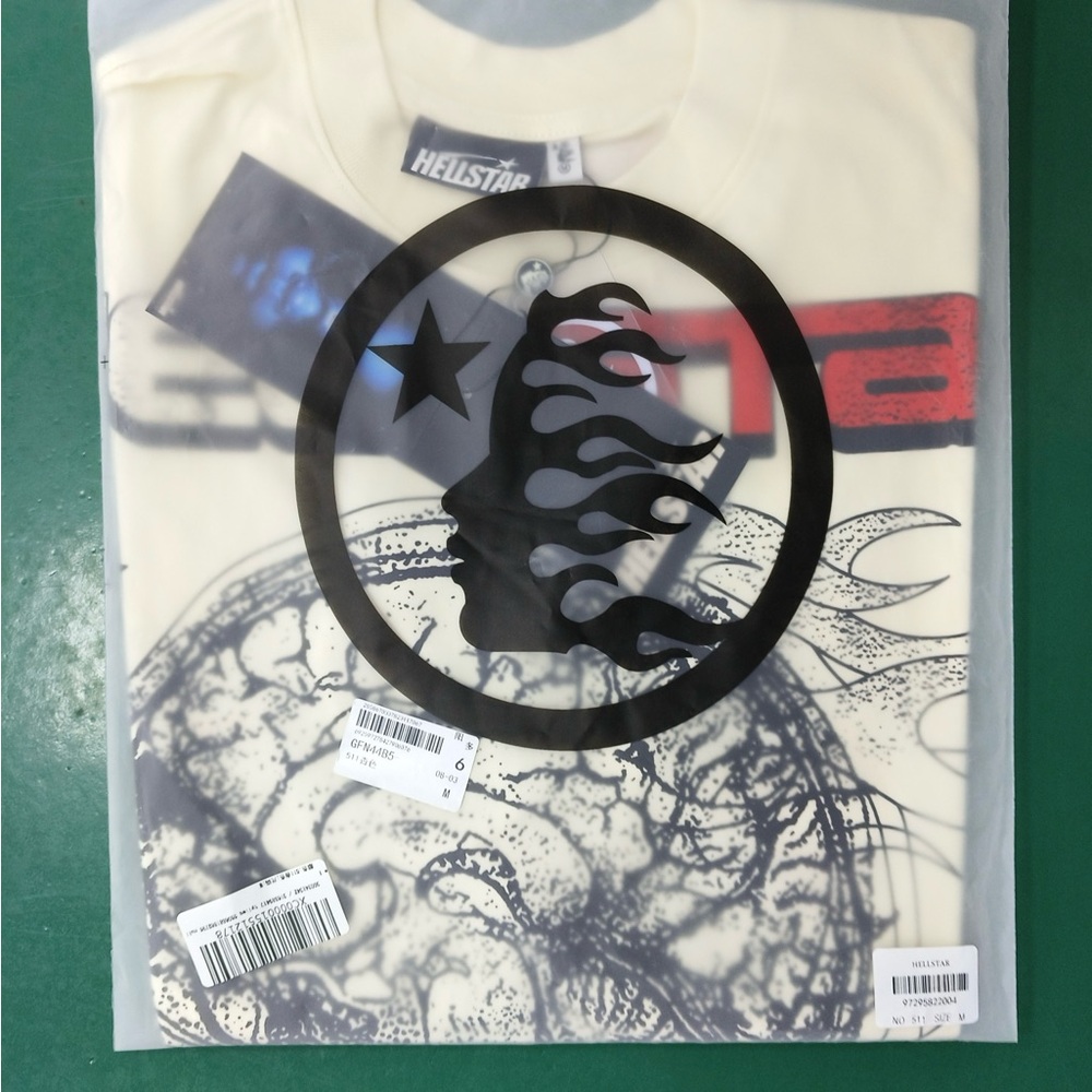 Hellstar Apricot Graphic Men's Shirt